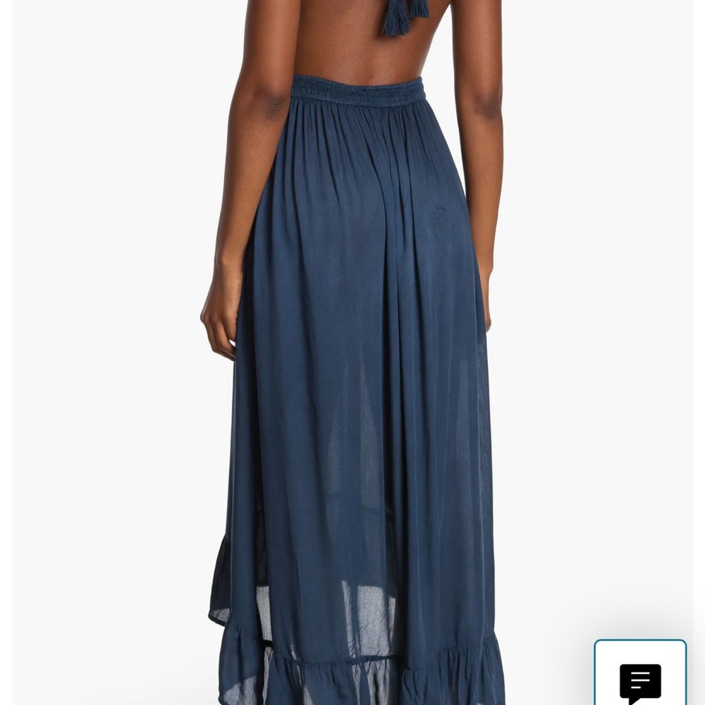 Elegant Blue Maxi Dress with Textured Fabric - Picture 6 of 8